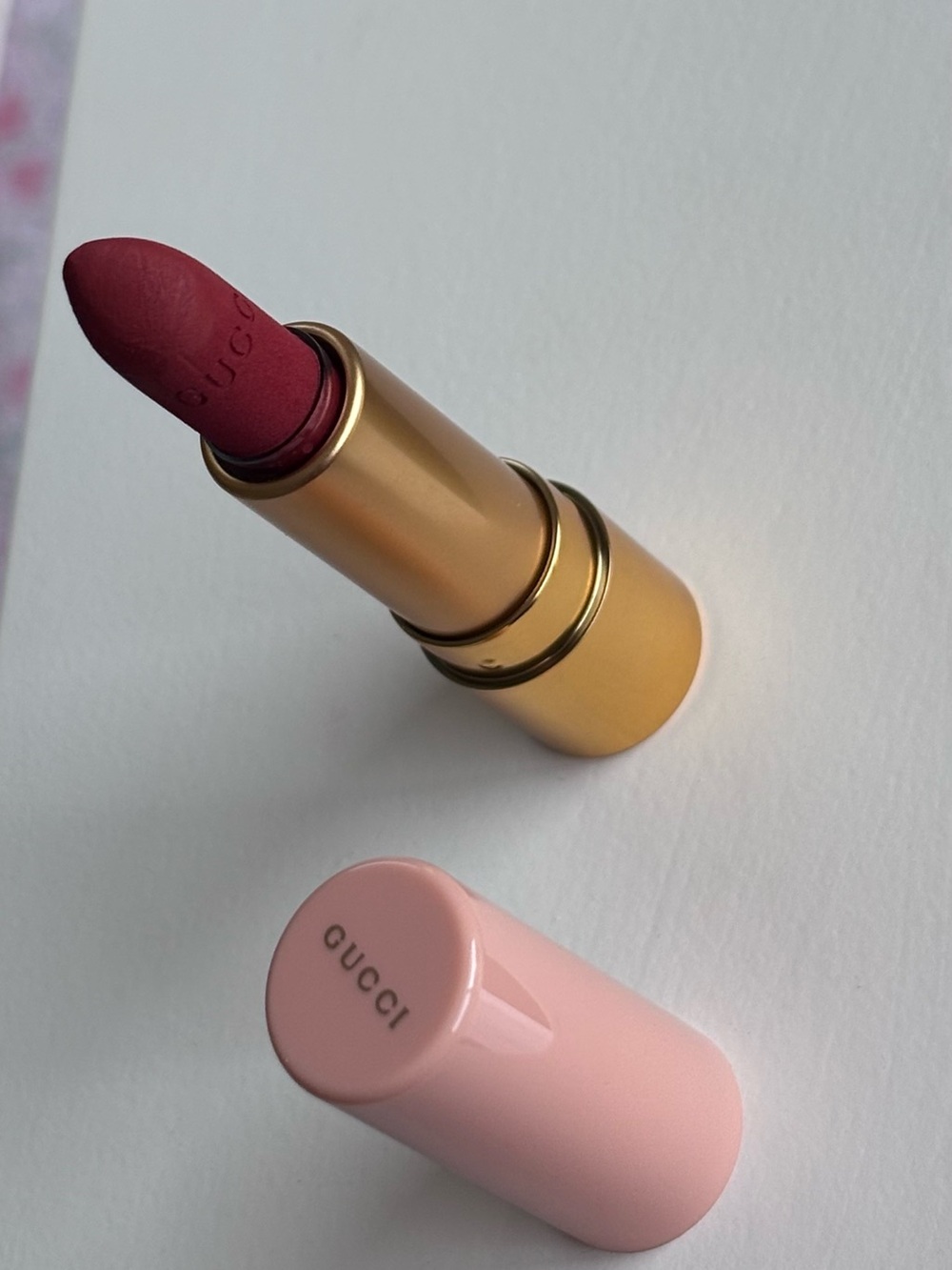 mini Gucci Satin Lipstick in JANET RUST